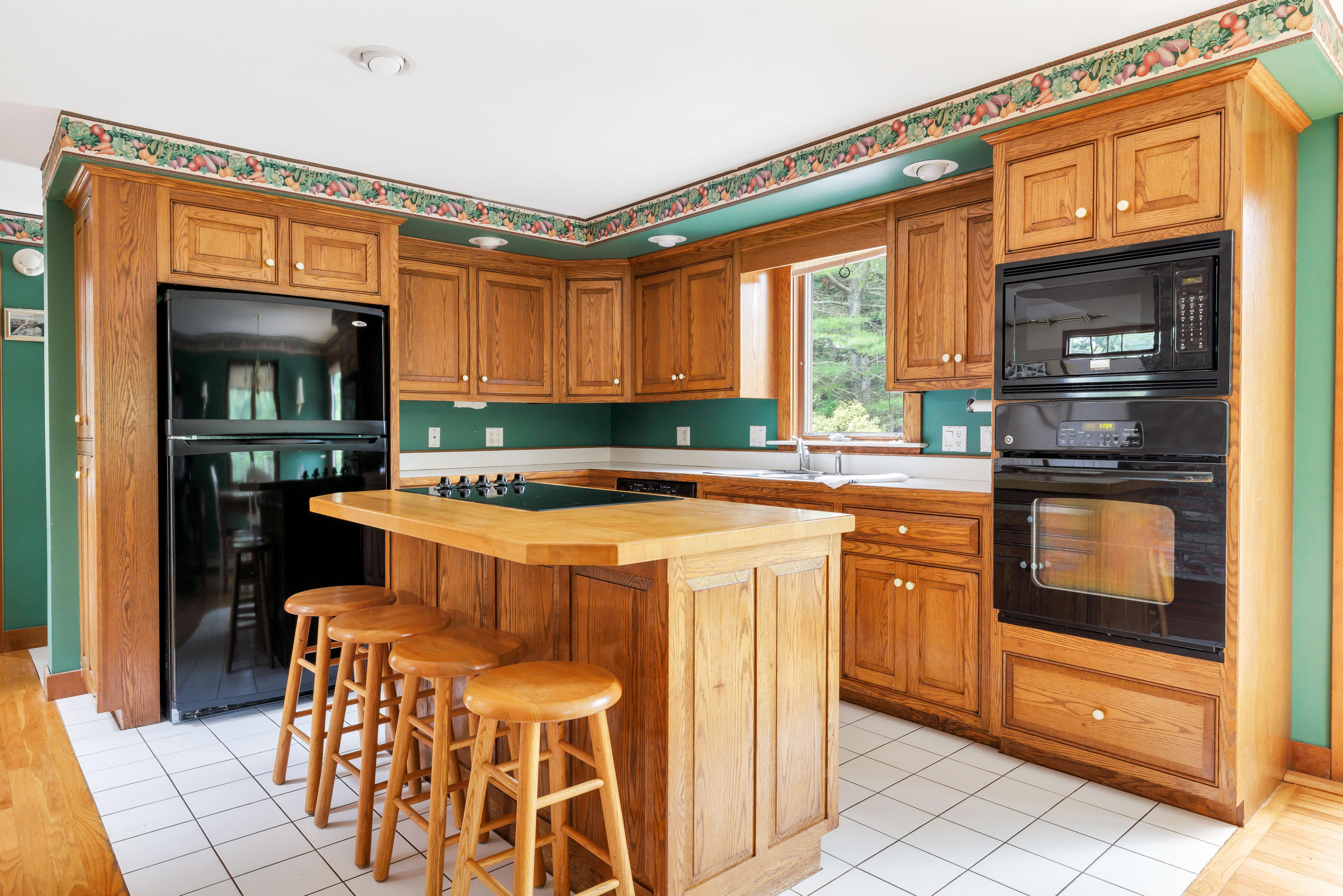 380 Sam Ryder Road Chatham, MA 02633 - Photo 15 of 39 Kitchen