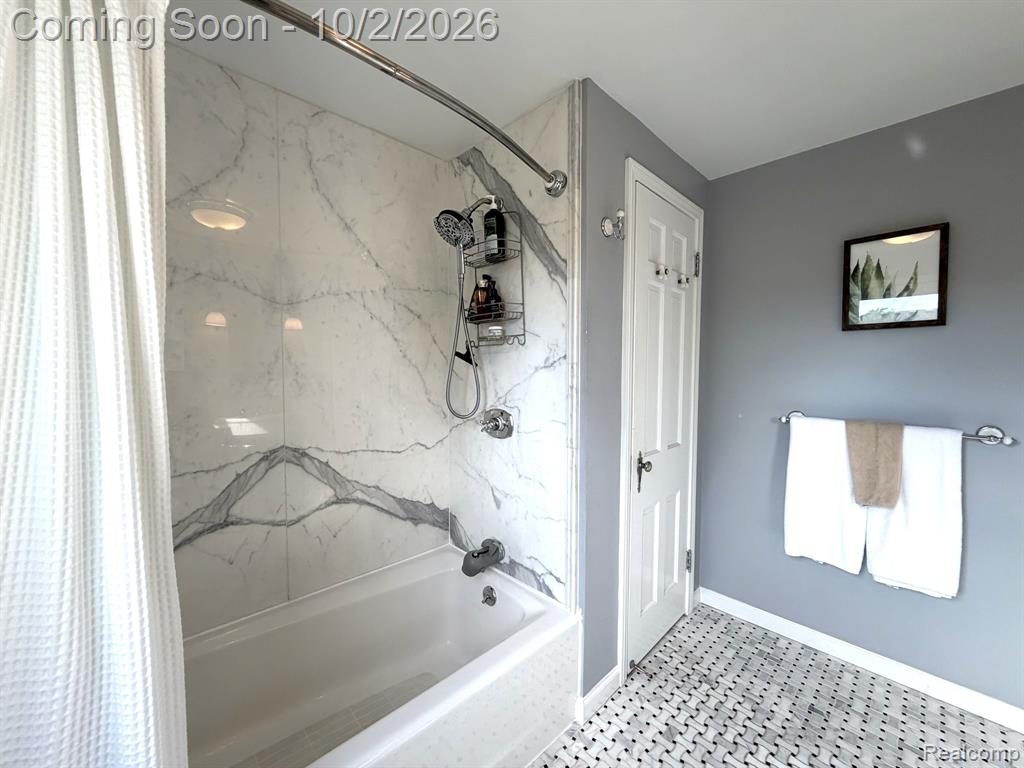 71 Vernier Road Grosse Pointe Shores, MI 48236 - Photo 29 of 50 Gallery Image 29