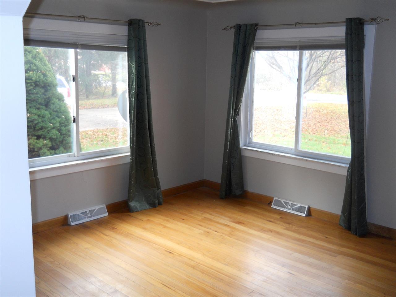 3680 Barnard Road Saginaw, MI 48603 - Photo 8 of 12 Gallery Image 8