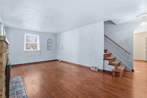 $224,900 | 1900 Beechford Avenue, Coraopolis, PA 15108