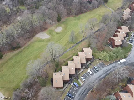 $240,000 | 10 Augusta Drive, Vernon, NJ 07462