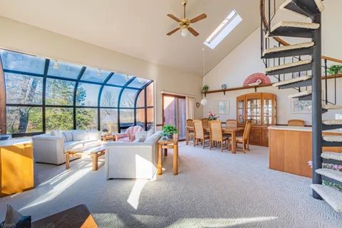 $240,000 | 10 Augusta Drive, Vernon, NJ 07462