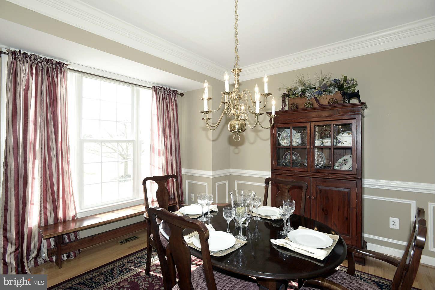 25107 Vista Ridge Road Laytonsville, MD 20882 - Photo 6 of 26 Dining Room