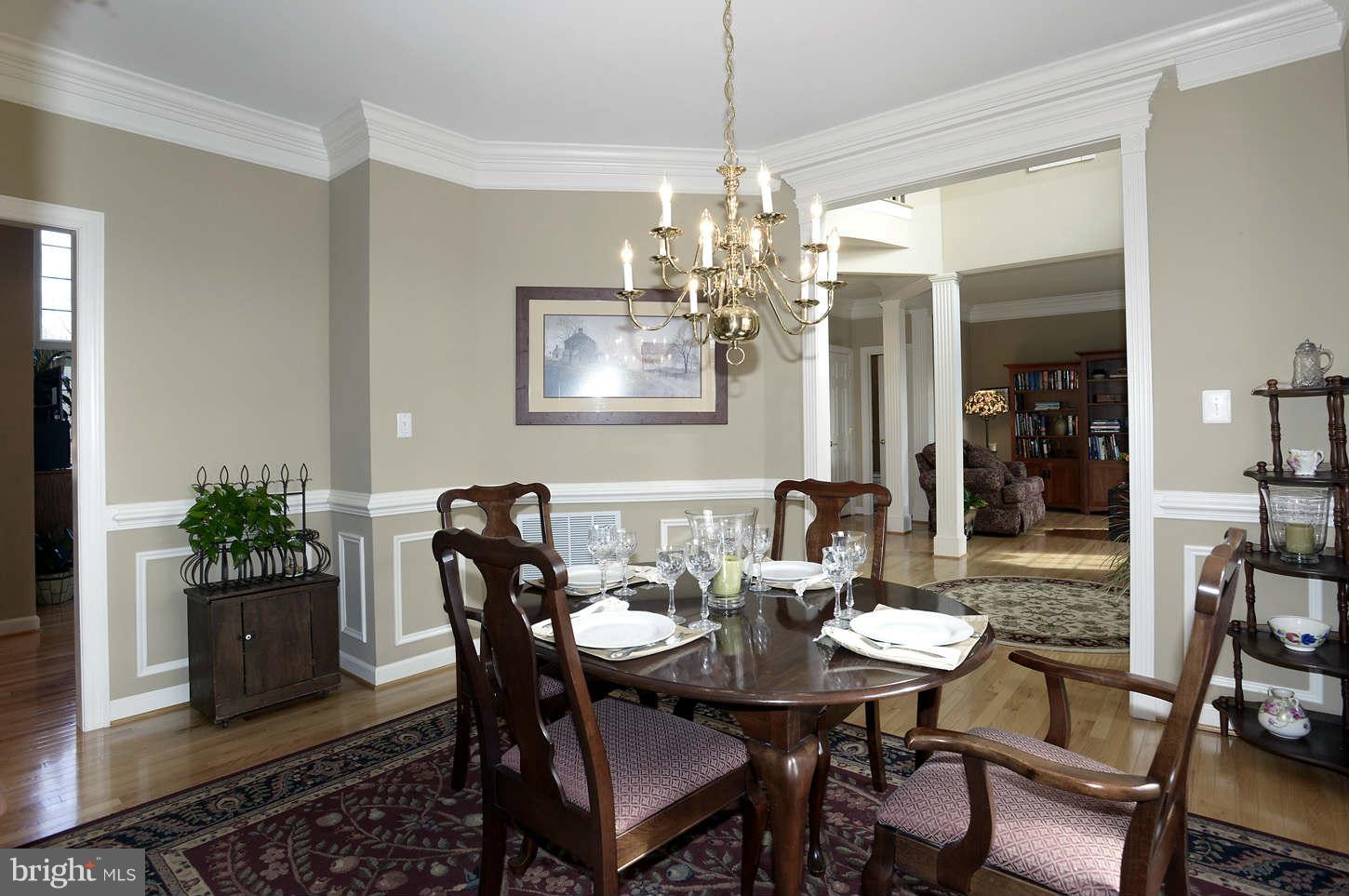 25107 Vista Ridge Road Laytonsville, MD 20882 - Photo 7 of 26 Dining Room