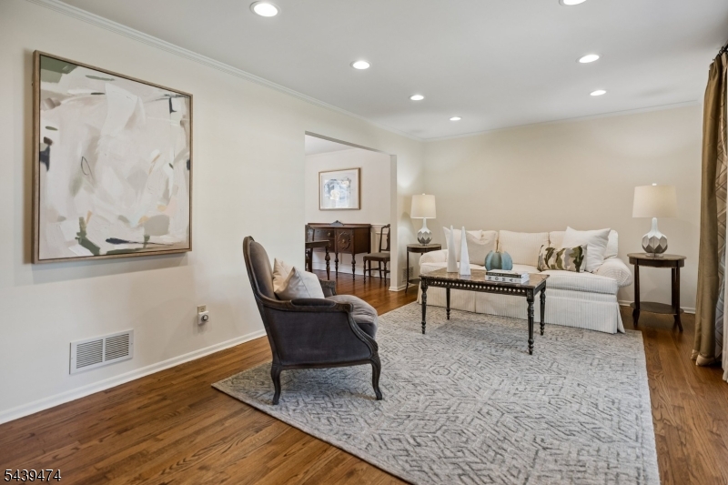 738 Springfield Avenue Summit, NJ 07901 - Photo 3 of 13