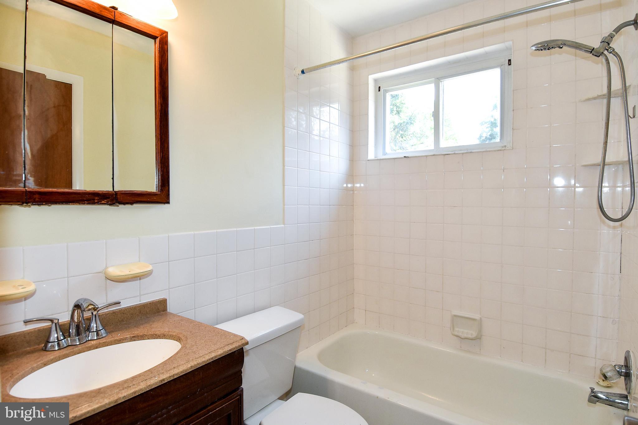 11503 Broadview Road Silver Spring, MD 20902 - Photo 11 of 31 Gallery Image 11