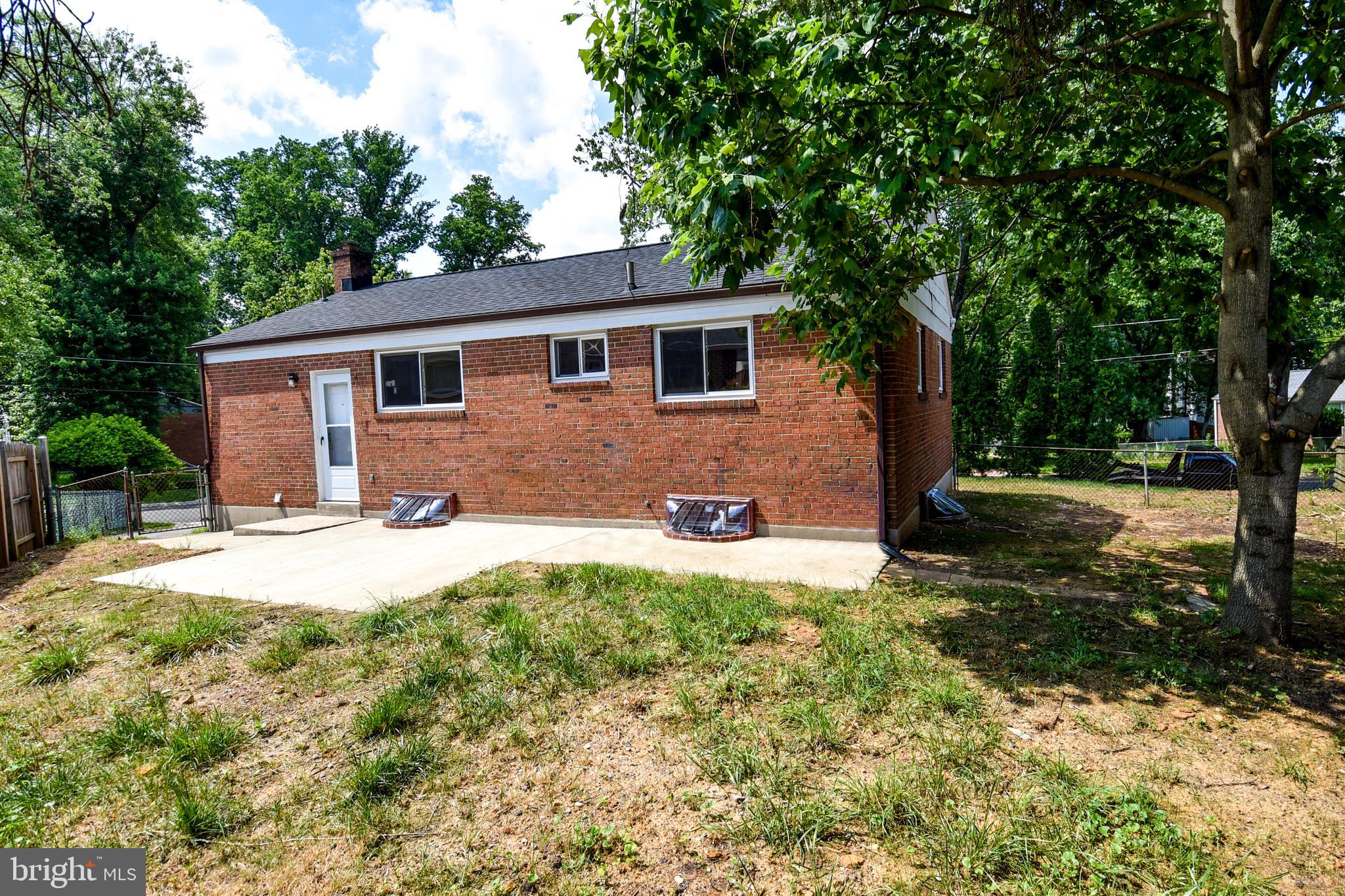 11503 Broadview Road Silver Spring, MD 20902 - Photo 3 of 31 Gallery Image 3