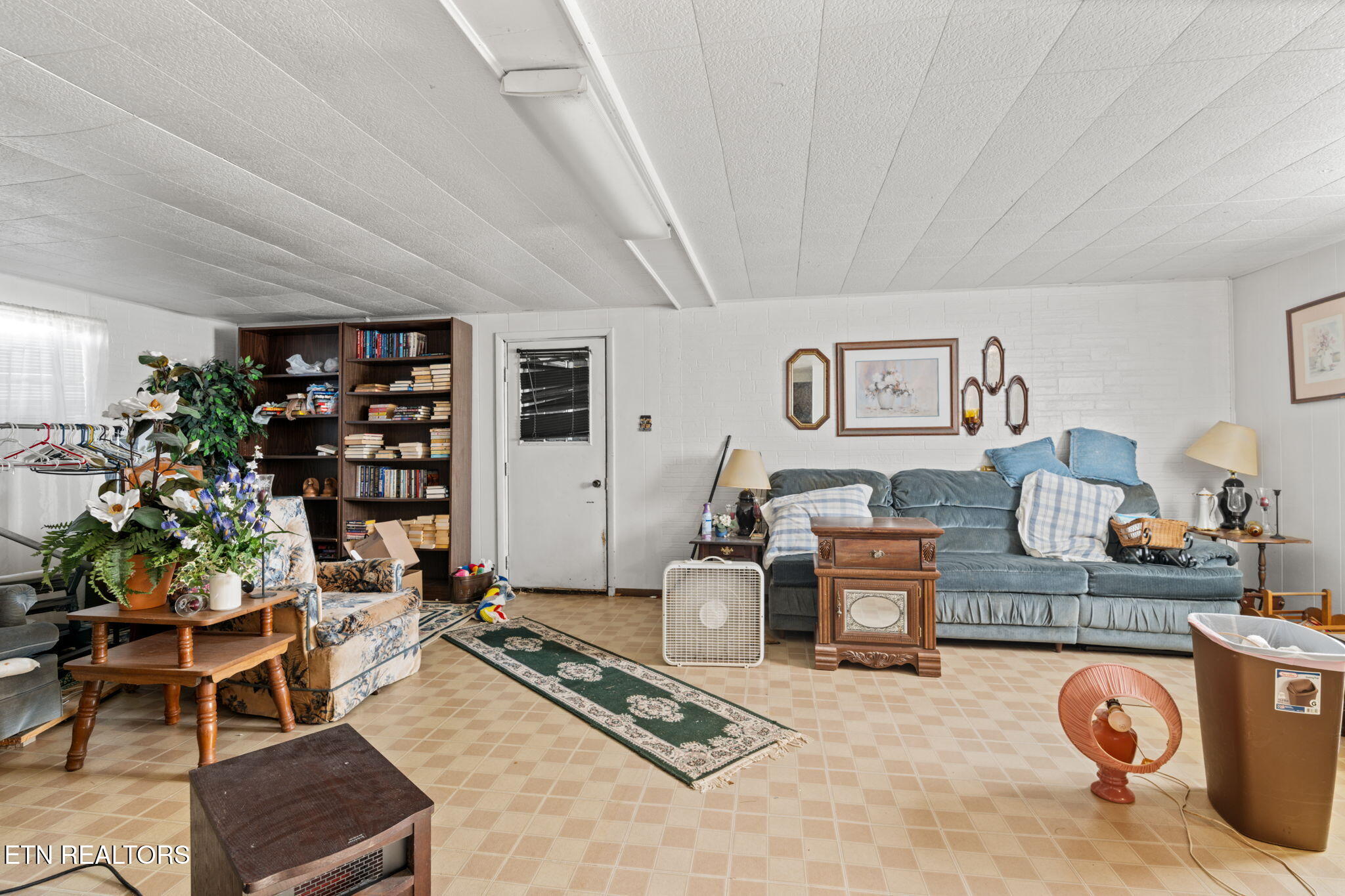 7700 Tazewell Pike Corryton, TN 37721 - Photo 22 of 23 35-web-or-mls-7700 Tazwell-3419