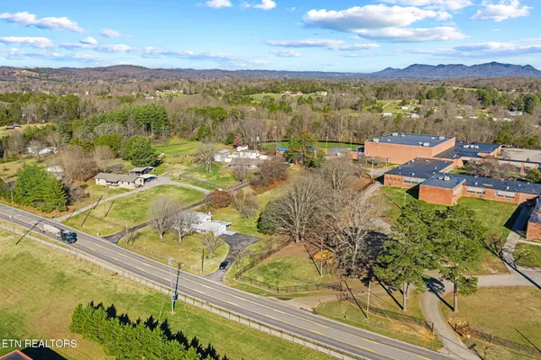 $424,900 | 7700 Tazewell Pike, Corryton, TN 37721