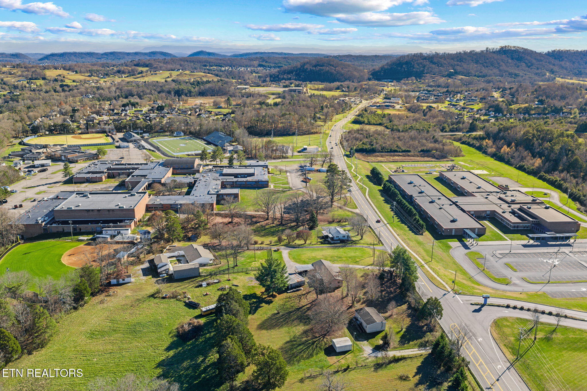 7700 Tazewell Pike Corryton, TN 37721 - Photo 6 of 23 5-web-or-mls-7700 Tazwell--6