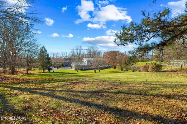 $424,900 | 7700 Tazewell Pike, Corryton, TN 37721