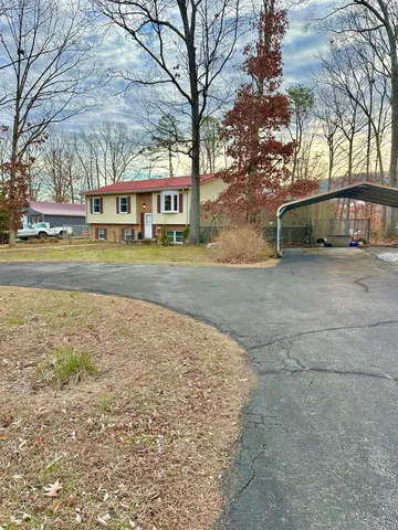 a view of outdoor space with city view