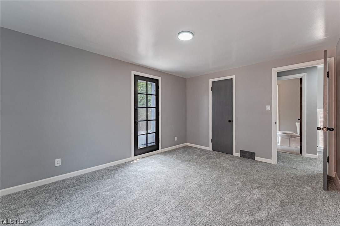 3723 Strathavon Road Cleveland, OH 44120 - Photo 20 of 31