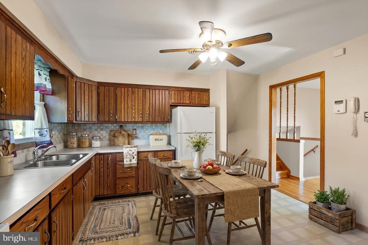 4106 Gene Hemp Road Jefferson, MD 21755 - Photo 12 of 51 Kitchen - Virtually Staged