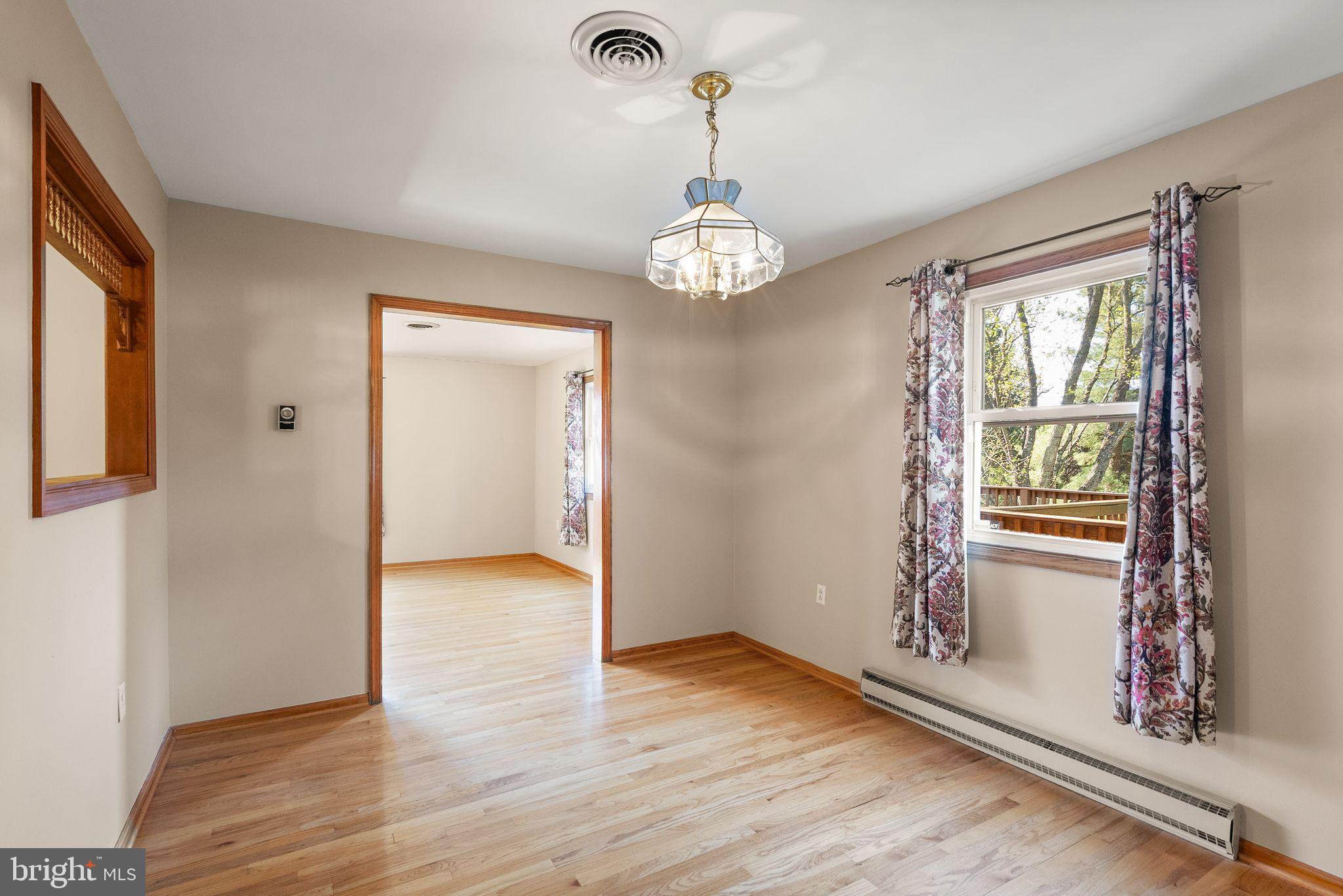 4106 Gene Hemp Road Jefferson, MD 21755 - Photo 18 of 51 Dining Room
