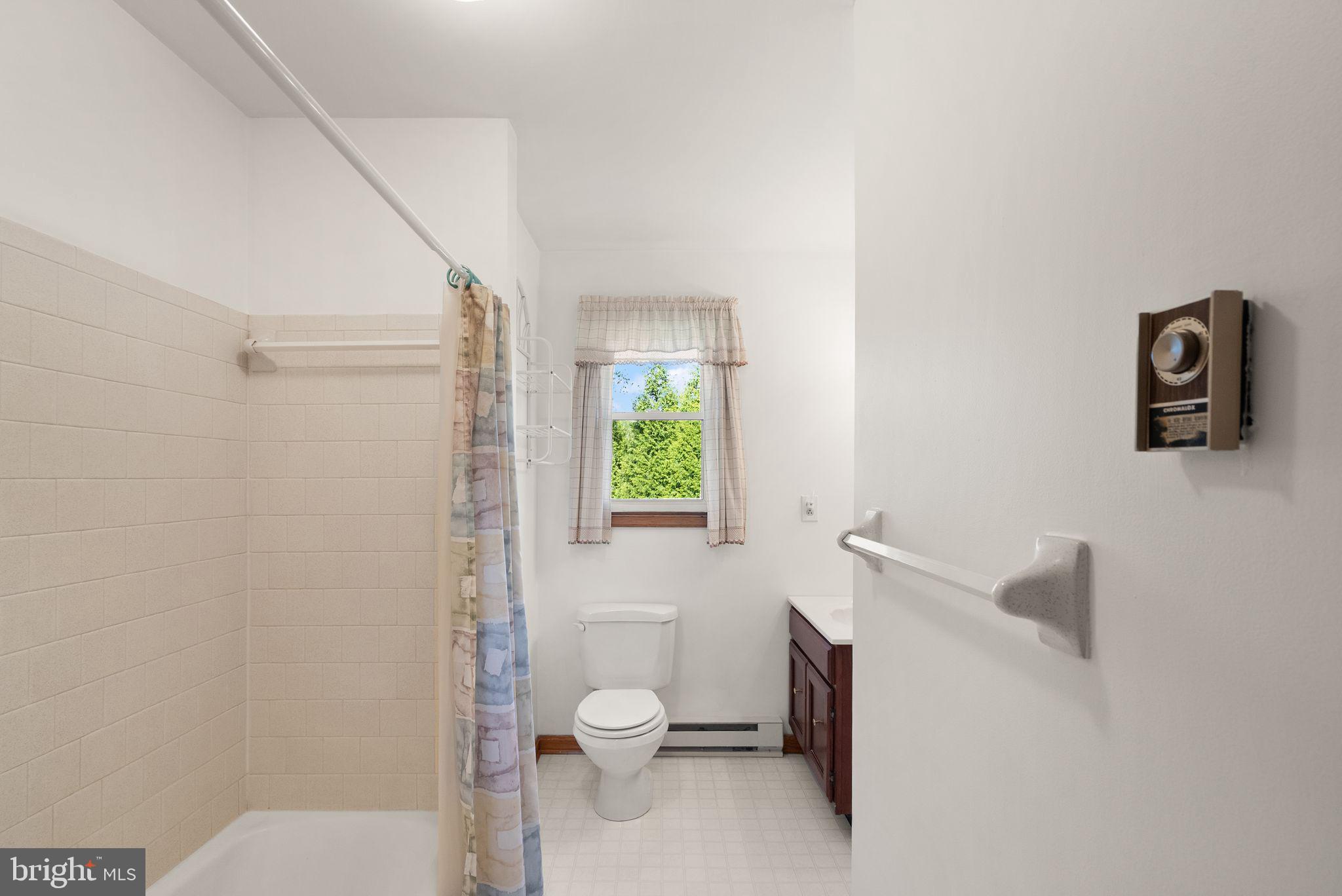 4106 Gene Hemp Road Jefferson, MD 21755 - Photo 23 of 51 Primary Full Bath Upstairs