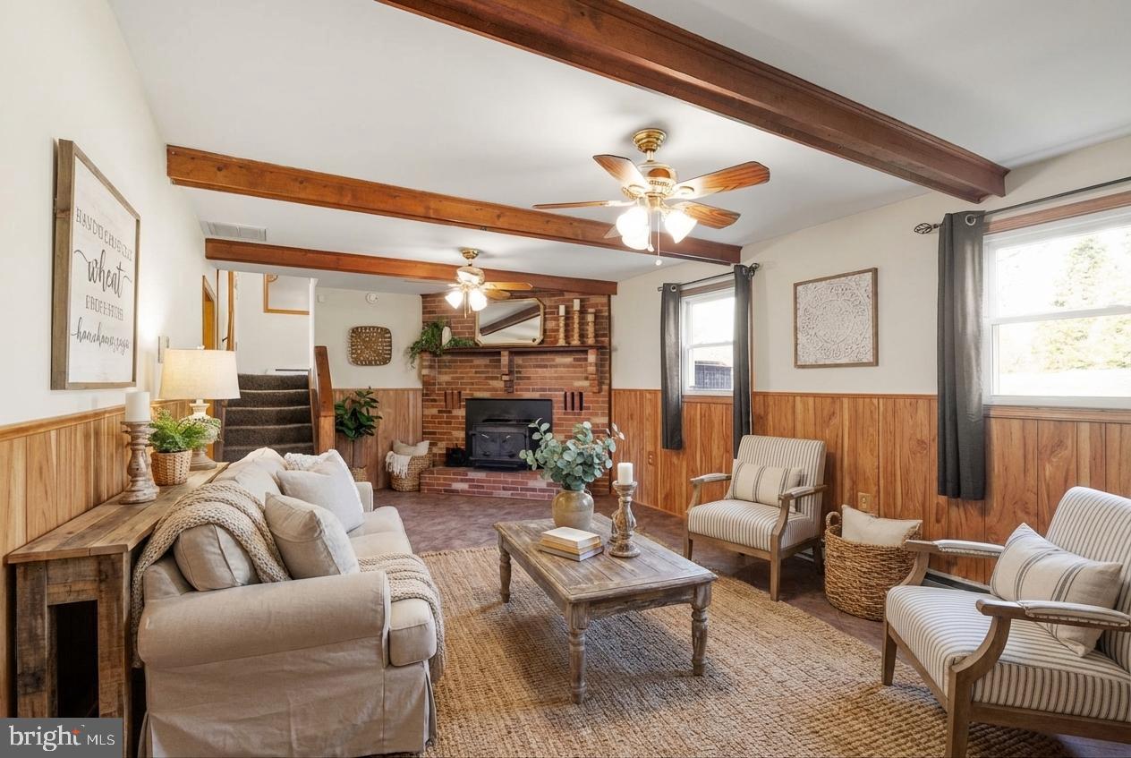 4106 Gene Hemp Road Jefferson, MD 21755 - Photo 30 of 51 Oversized Family Room - Virtually Staged
