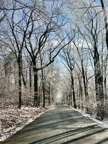 $250,000 | 99 Burbank Road, Sutton, MA 01590