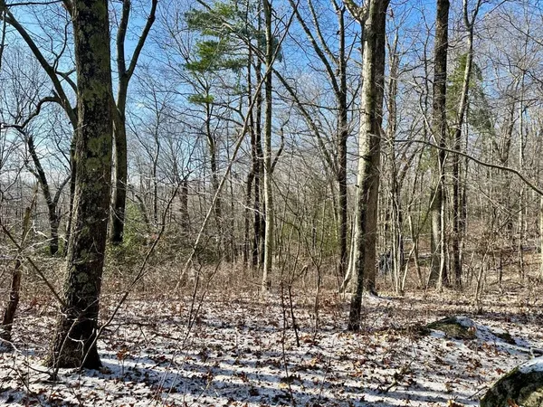 $250,000 | 99 Burbank Road, Sutton, MA 01590