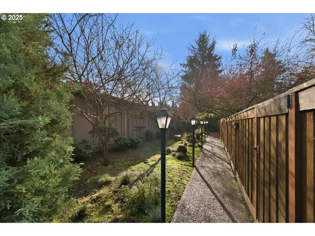 $799,900 | 12125 Southwest 14th Street, Beaverton, OR 97005