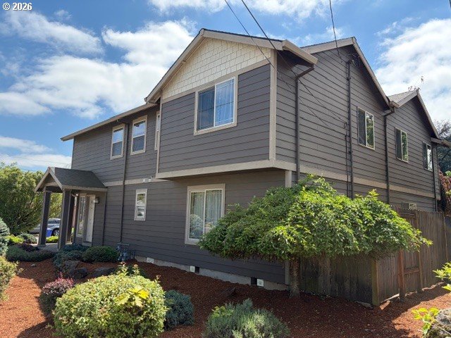 503 Southeast 157th Avenue Portland, OR 97233 - Photo 3 of 23