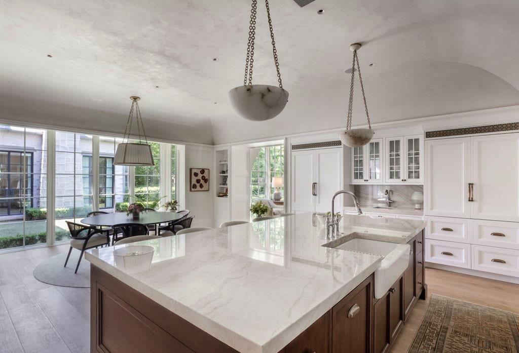 365 King Road Northwest Atlanta, GA 30342 - Photo 5 of 43