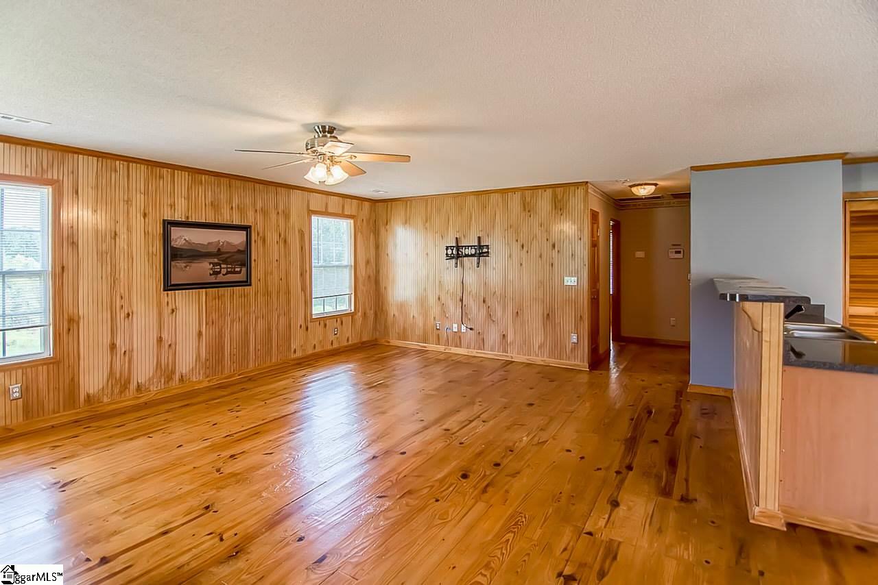 271 Cannon Bottom Road Belton, SC 29627 - Photo 18 of 36