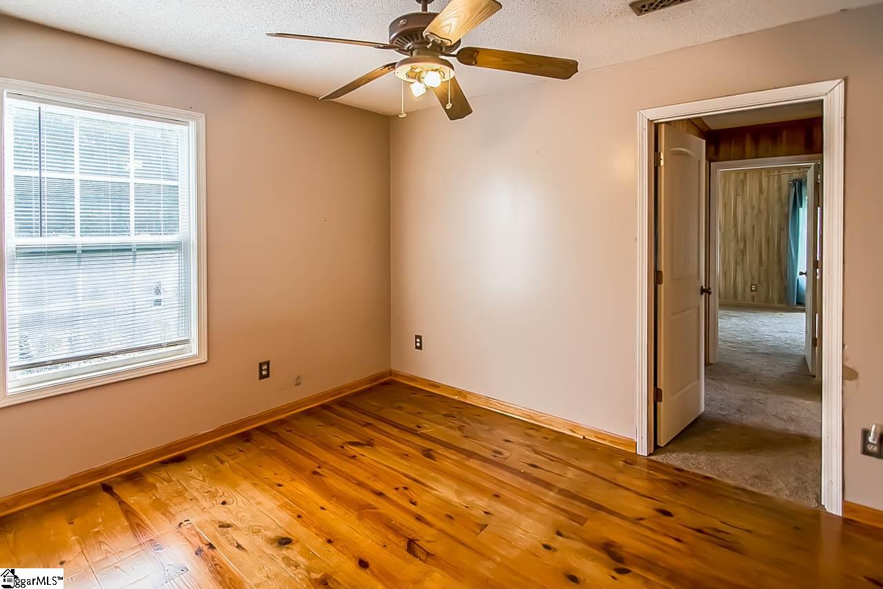 271 Cannon Bottom Road Belton, SC 29627 - Photo 22 of 36