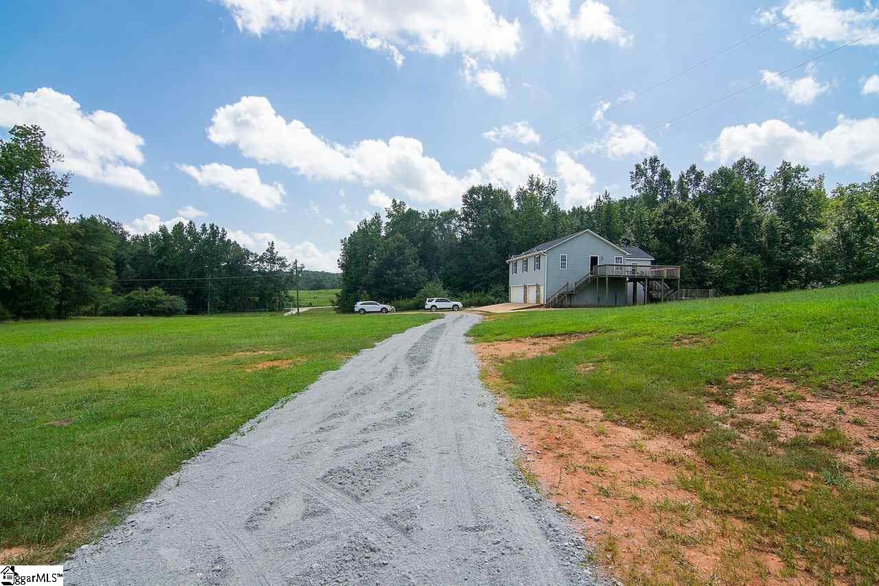 271 Cannon Bottom Road Belton, SC 29627 - Photo 6 of 36
