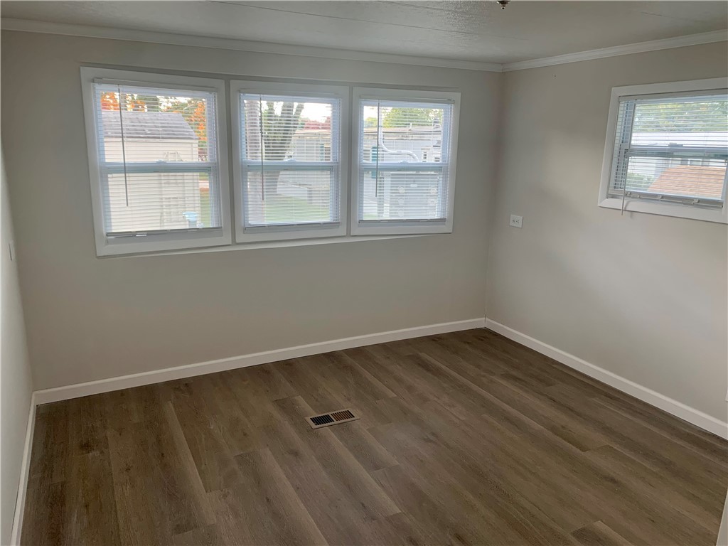 4 Lane B Coventry, RI 02816 - Photo 11 of 19 Master Bedroom