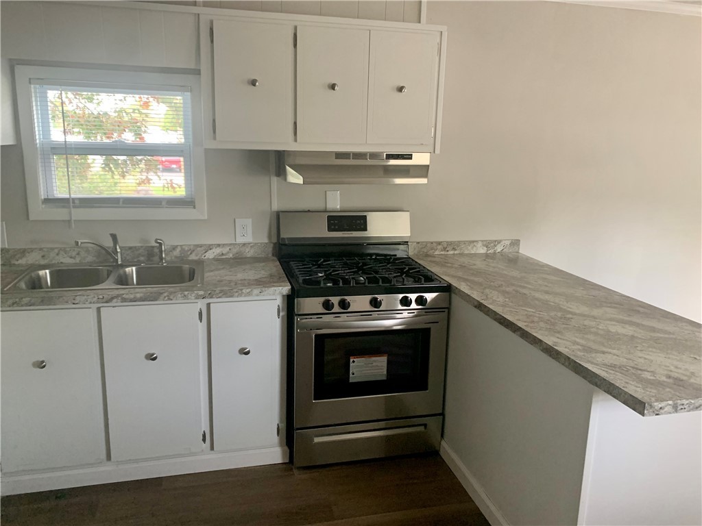 4 Lane B Coventry, RI 02816 - Photo 6 of 19 Kitchen