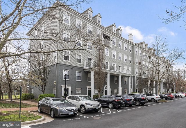 $649,500 | 1404 Roundhouse Lane, Unit 503, Alexandria, VA 22314