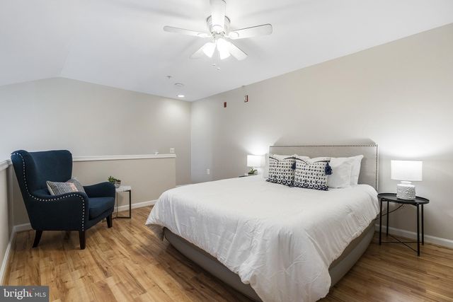 $649,500 | 1404 Roundhouse Lane, Unit 503, Alexandria, VA 22314