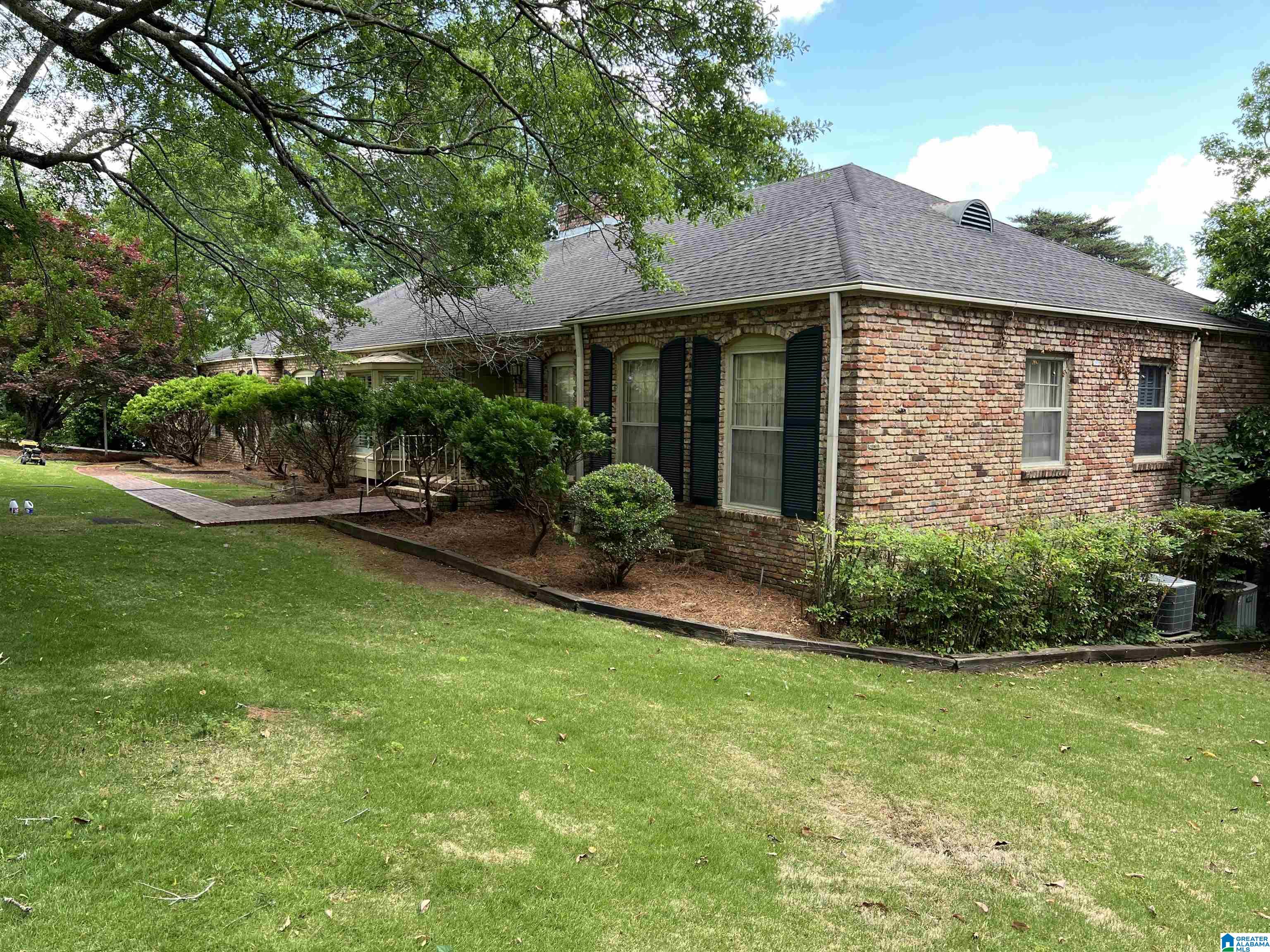 3321 Hermitage Road Birmingham, AL 35223 - Photo 2 of 14