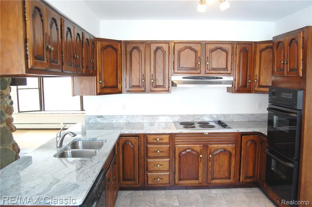 2378 Noble Road Oxford, MI 48370 - Photo 10 of 16 2019-02-21 19.01