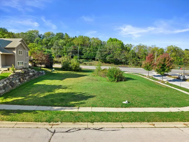 $129,900 | Lot 90 Oak Valley Lane, Waukesha, WI 53188