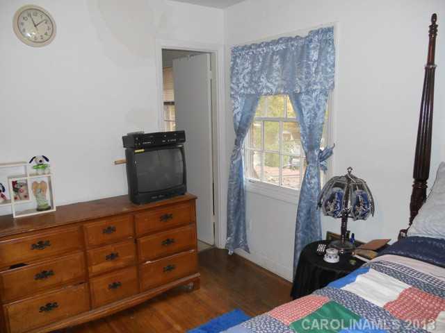 1026 Claremont Road Charlotte, NC 28214 - Photo 11 of 14