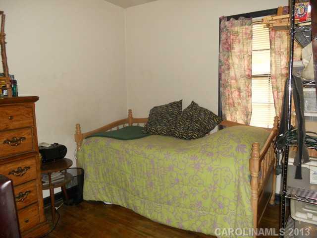 1026 Claremont Road Charlotte, NC 28214 - Photo 8 of 14