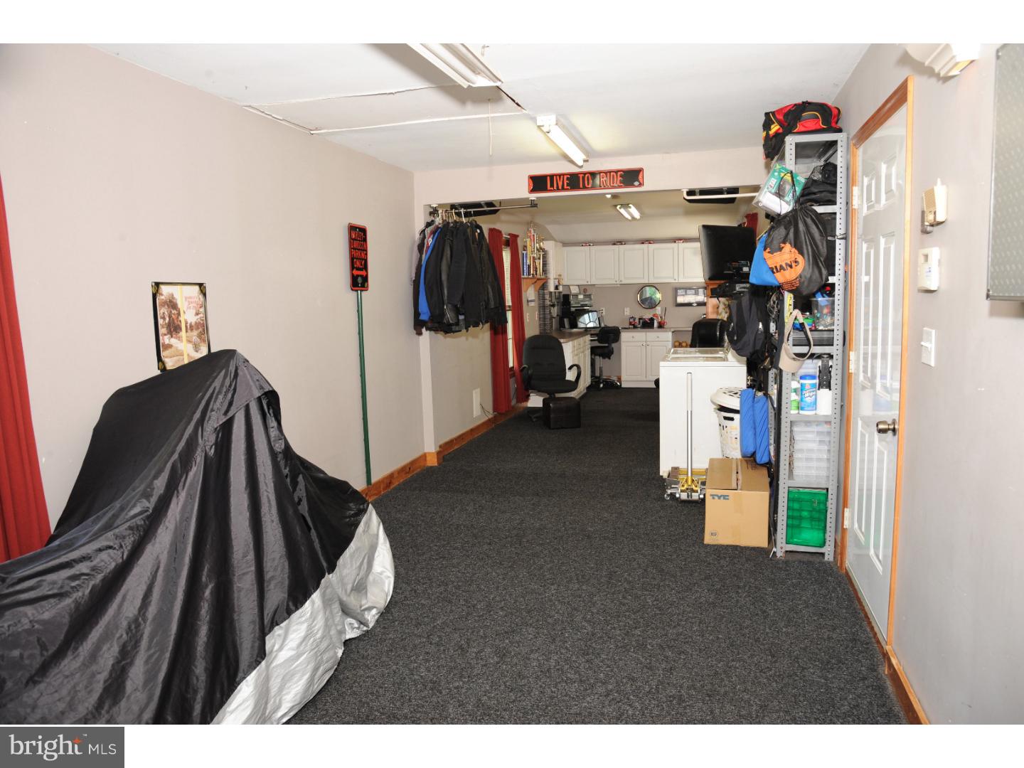 83 Trail Road Levittown, PA 19056 - Photo 21 of 25 Garage