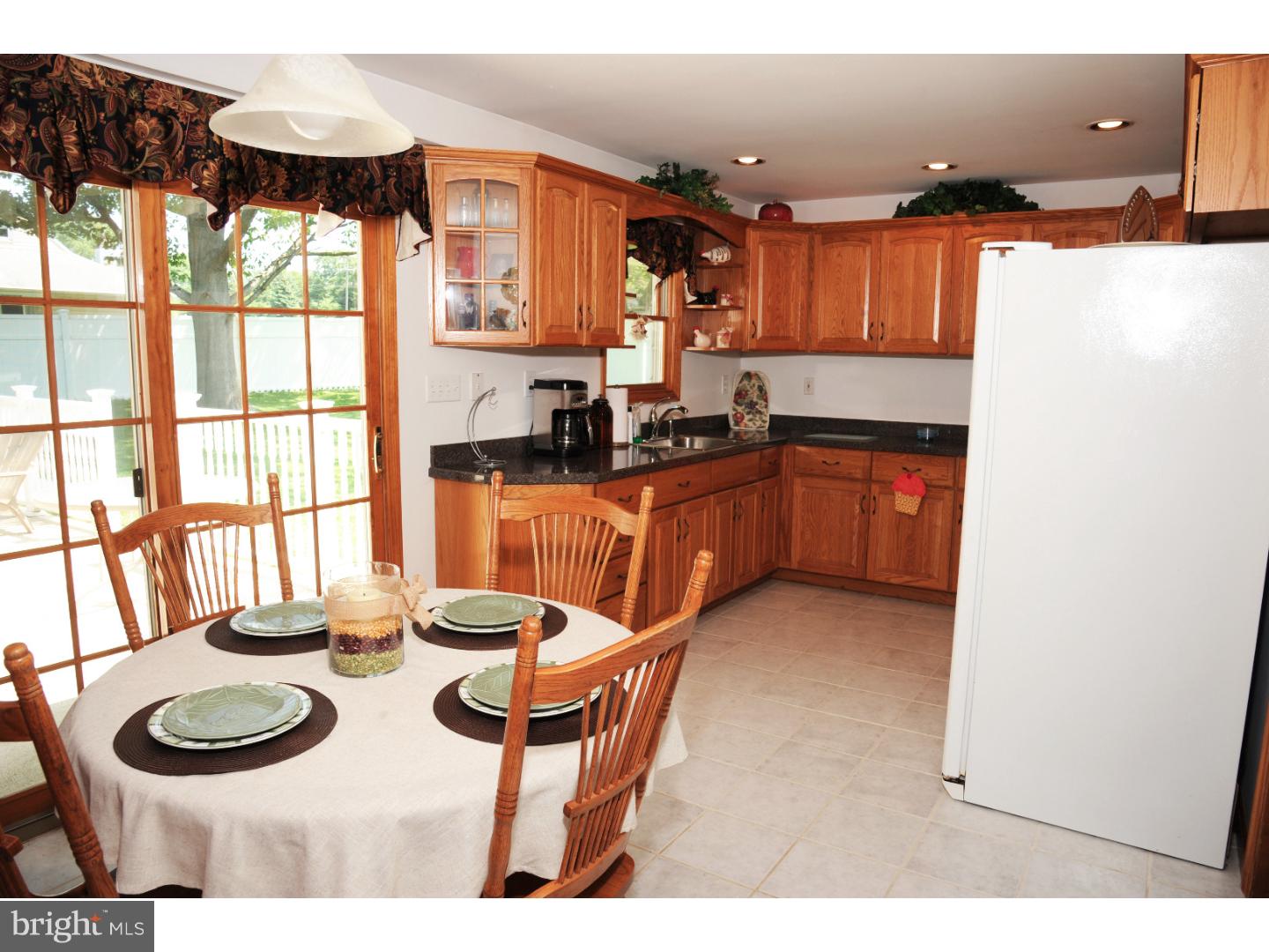83 Trail Road Levittown, PA 19056 - Photo 4 of 25 Kitchen