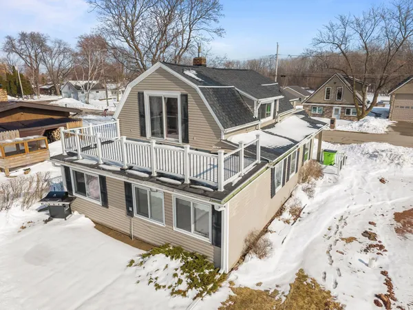 $389,000 | 2963 Sunset Point Lane, Oshkosh, WI 54904