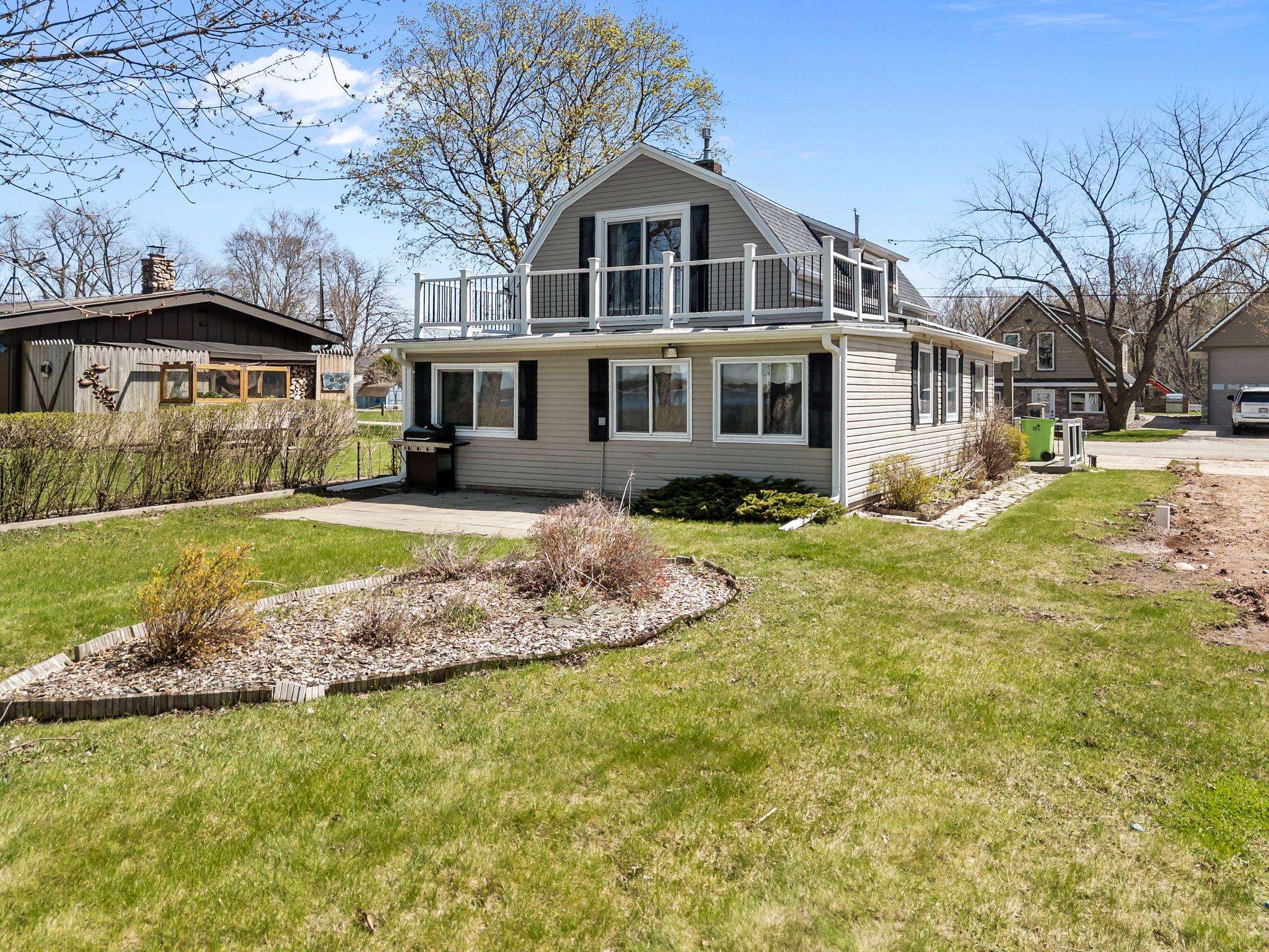 2963 Sunset Point Lane Oshkosh, WI 54904 - Photo 1 of 41