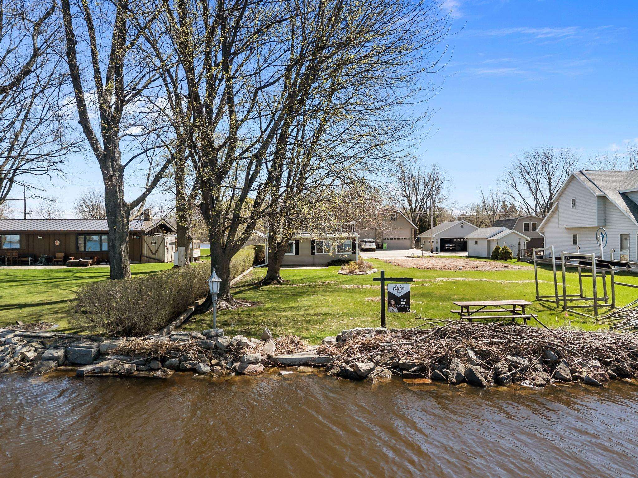 2963 Sunset Point Lane Oshkosh, WI 54904 - Photo 30 of 41