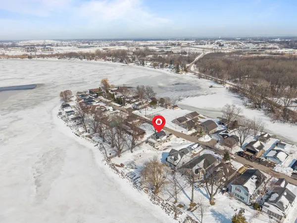 $389,000 | 2963 Sunset Point Lane, Oshkosh, WI 54904