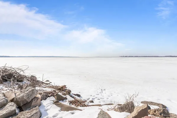 $389,000 | 2963 Sunset Point Lane, Oshkosh, WI 54904