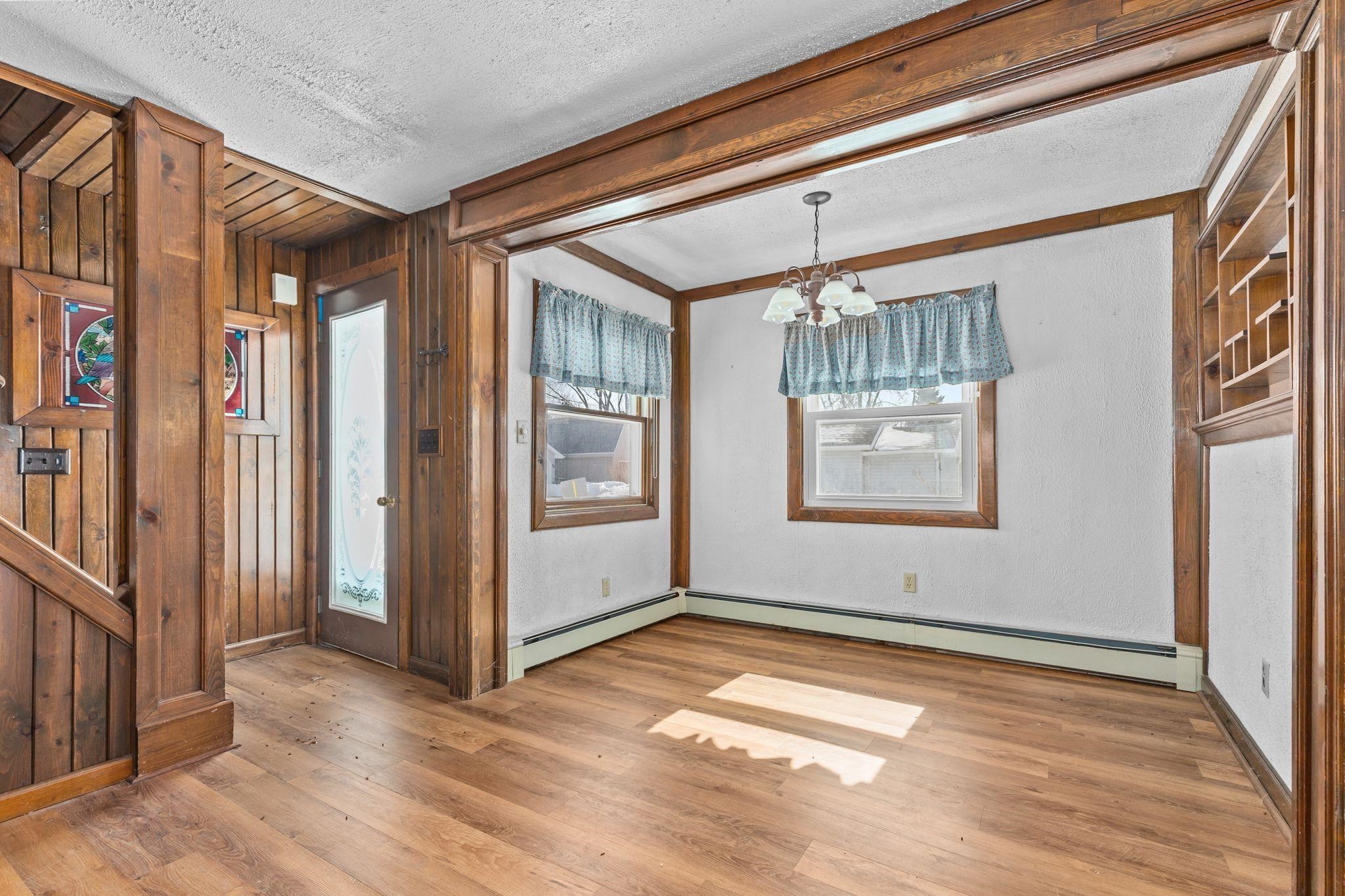2963 Sunset Point Lane Oshkosh, WI 54904 - Photo 6 of 41