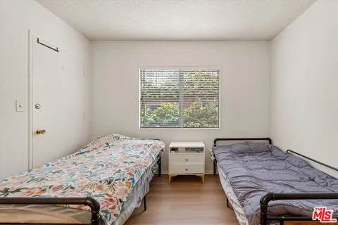 $495,000 | 1334 South Carmelina Avenue, Unit 1, Los Angeles, CA 90025