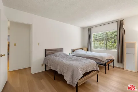 $495,000 | 1334 South Carmelina Avenue, Unit 1, Los Angeles, CA 90025