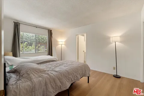 $495,000 | 1334 South Carmelina Avenue, Unit 1, Los Angeles, CA 90025