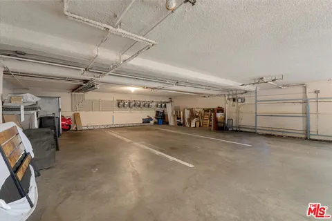 $495,000 | 1334 South Carmelina Avenue, Unit 1, Los Angeles, CA 90025